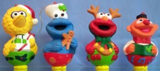 Big Bird - w/pile of gifts, Santa cap